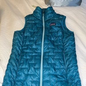 Patagonia women’s nano puff vest, size small